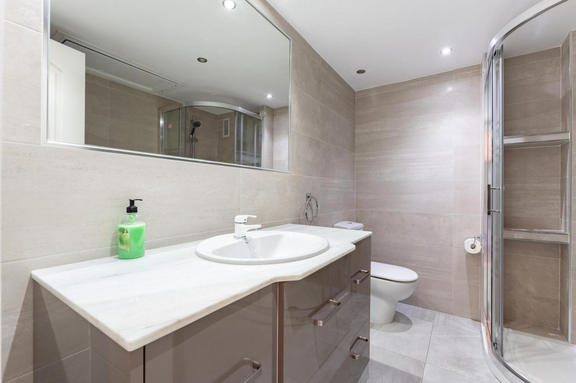 Pyr Studio Apt Partial Seaview Фуeнхирола Екстериор снимка