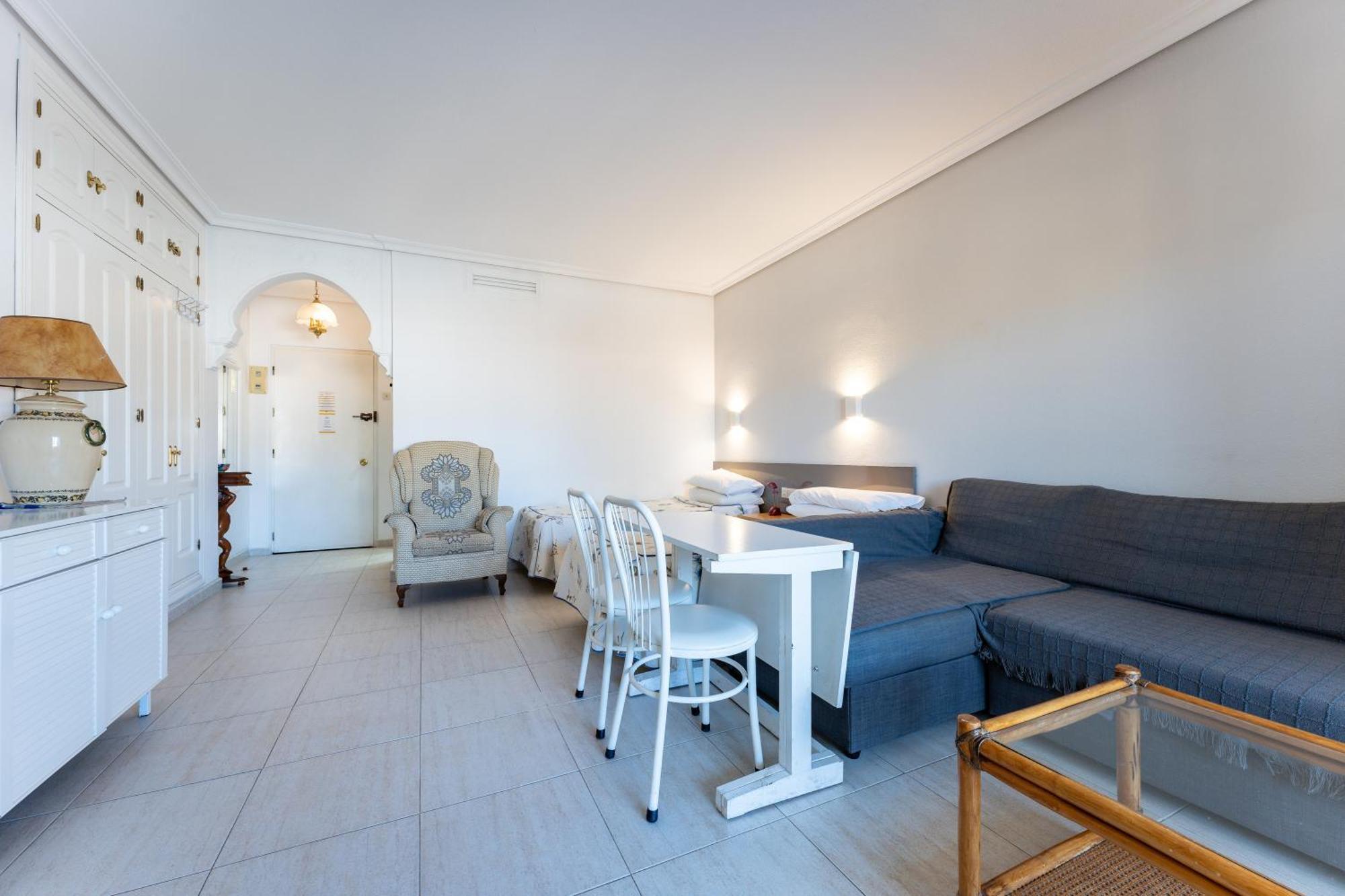 Pyr Studio Apt Partial Seaview Фуeнхирола Екстериор снимка