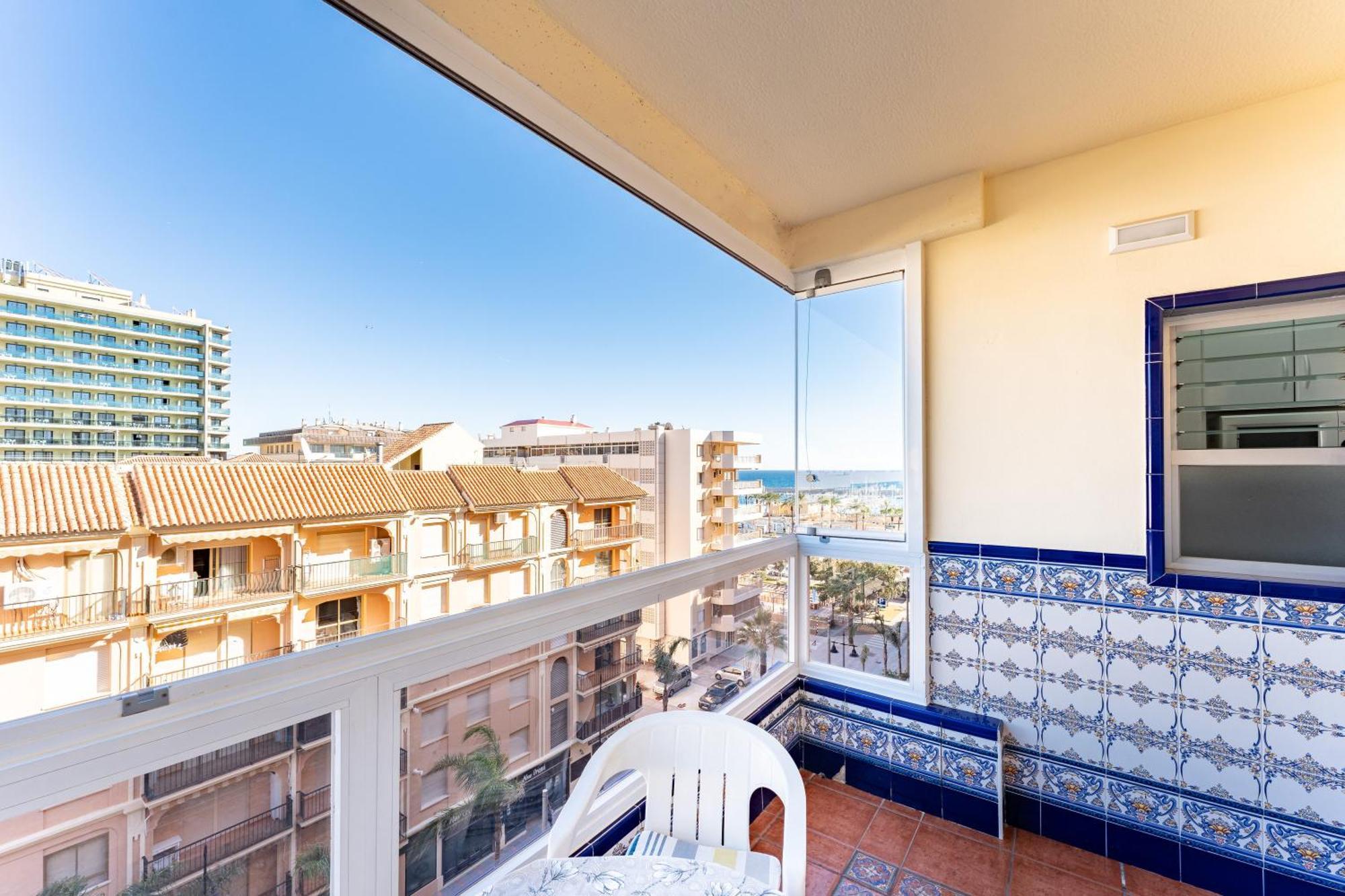 Pyr Studio Apt Partial Seaview Фуeнхирола Екстериор снимка