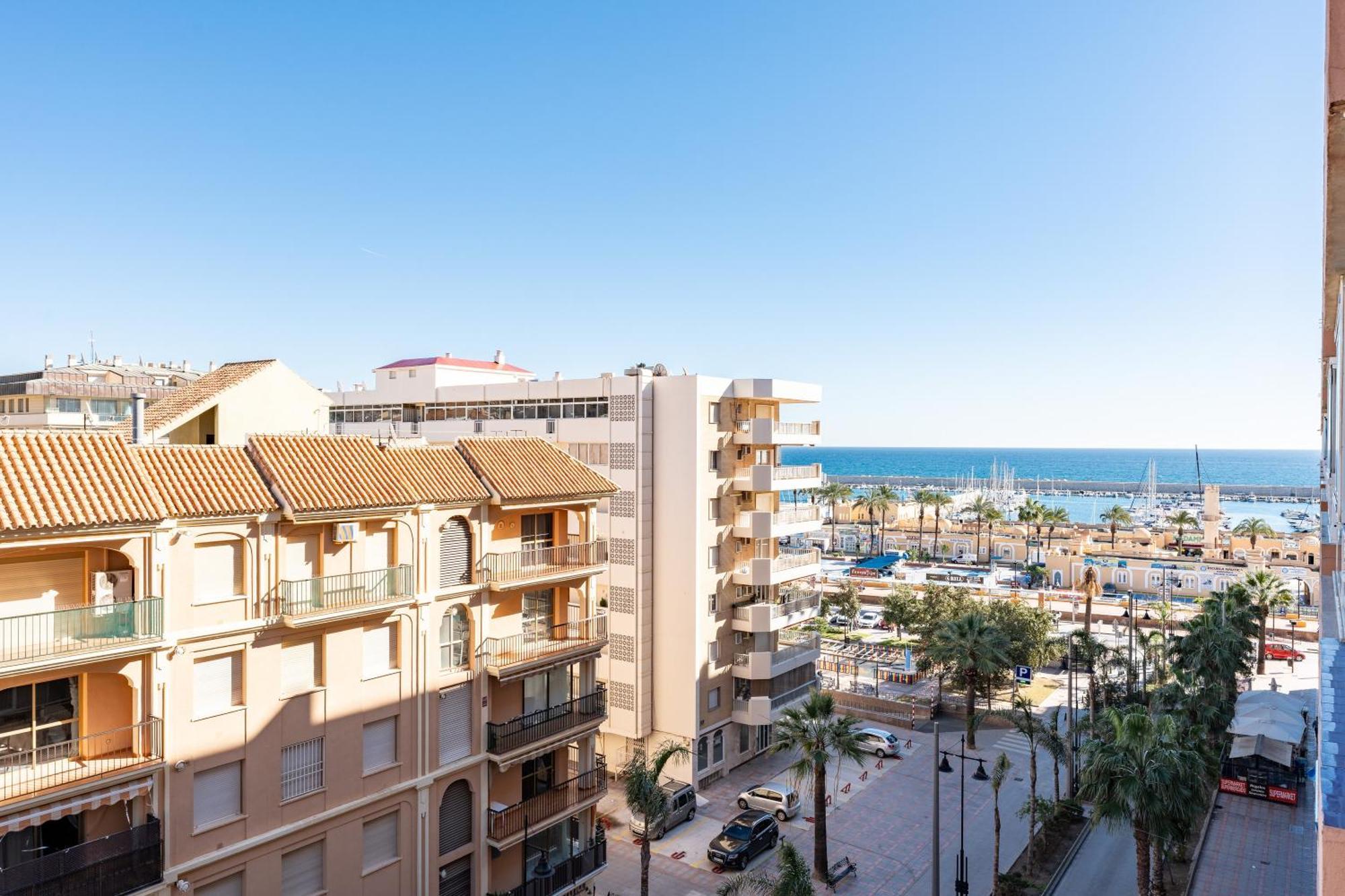 Pyr Studio Apt Partial Seaview Фуeнхирола Екстериор снимка