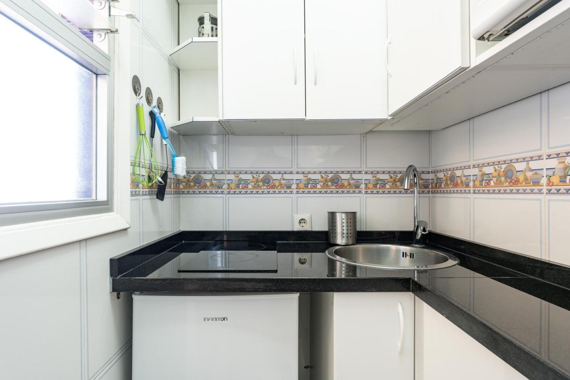 Pyr Studio Apt Partial Seaview Фуeнхирола Екстериор снимка